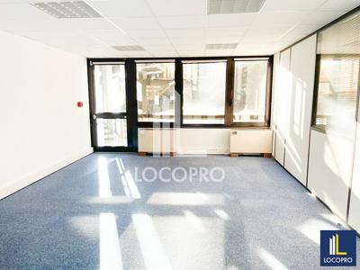 Bureau - 365 m²