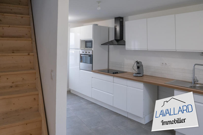 Maison traditionnelle - 95 m² - 5 pièces