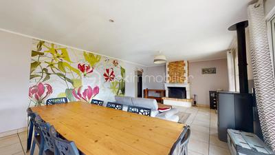 Maison - 135 m² - 6 pièces