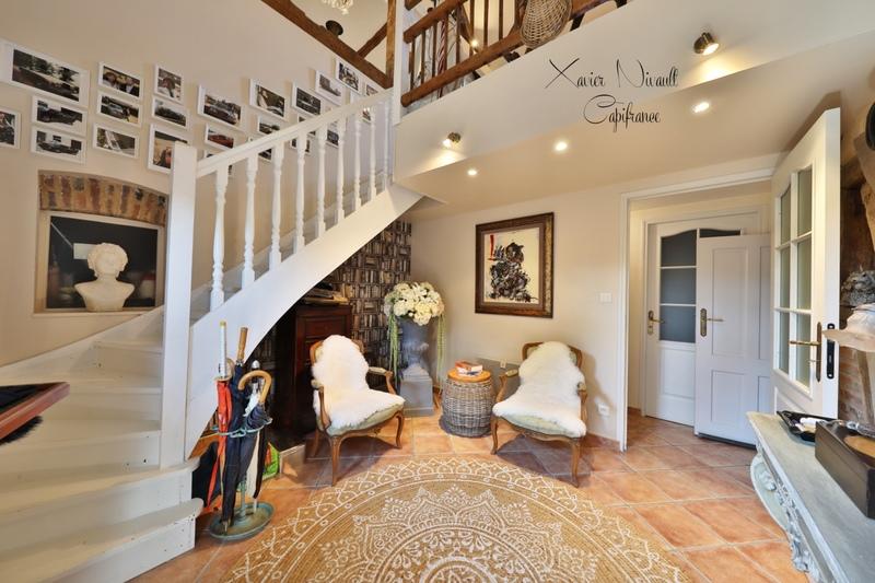 Maison - 480 m² - 10 pièces