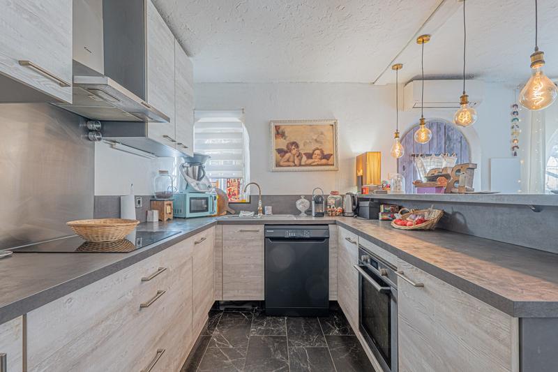 Maison - 189 m² - 7 pièces