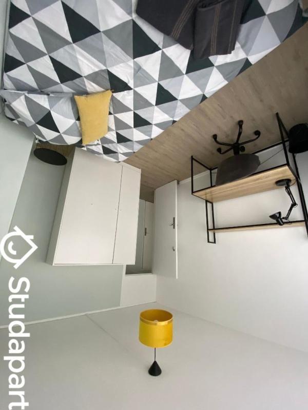 Chambre - 9 m² - 1 pièce