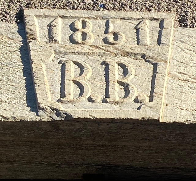 Maison - 600 m² - 12 pièces