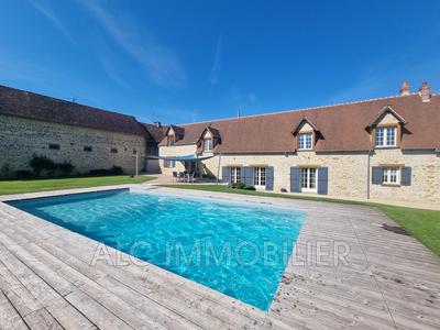 Propriété - 206 m² - 5 pièces