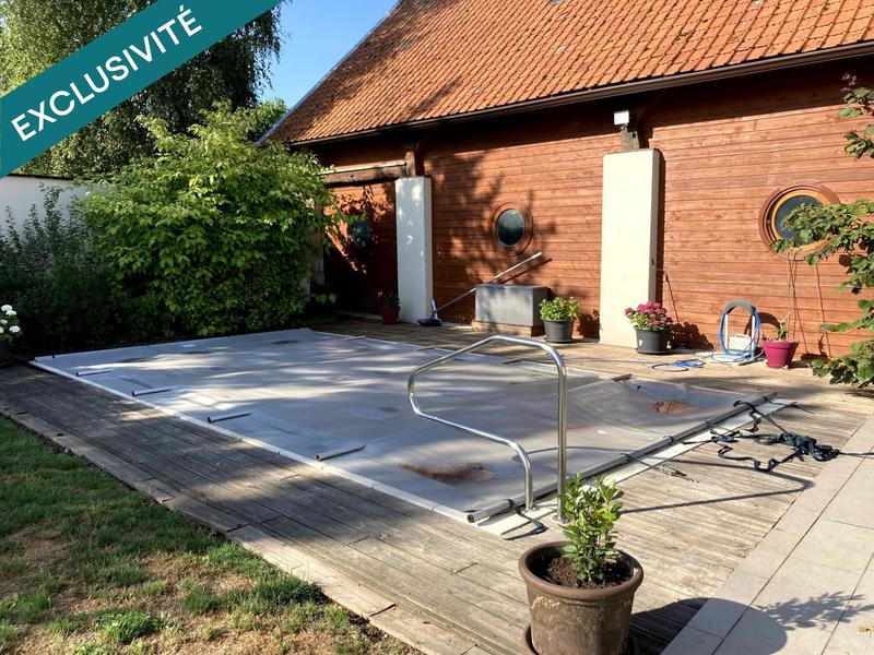 Maison - 230 m² - 7 pièces