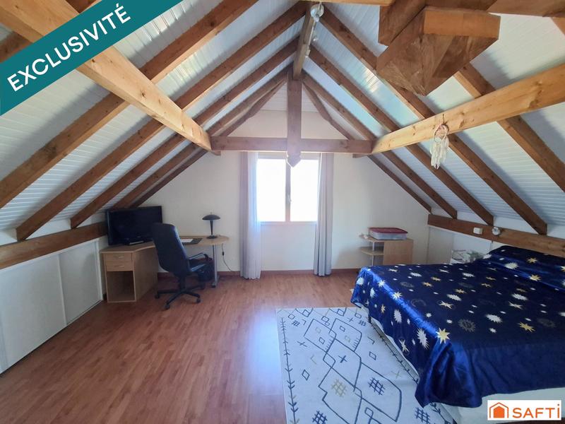 Maison - 167 m² - 7 pièces