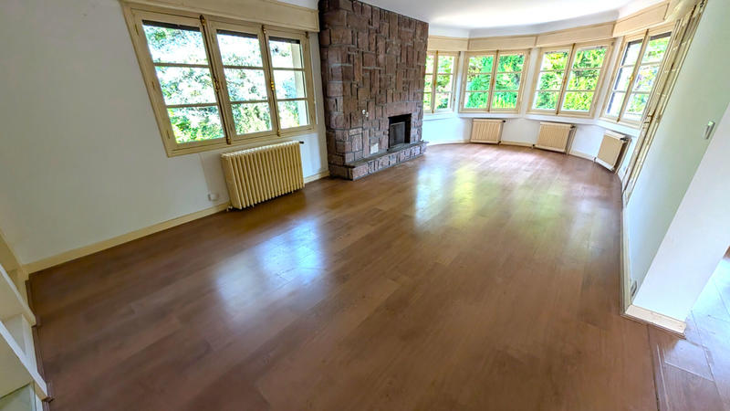 Maison - 250 m² - 9 pièces