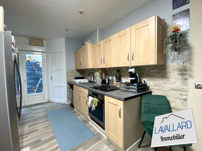 Maison - 80 m² - 4 pièces