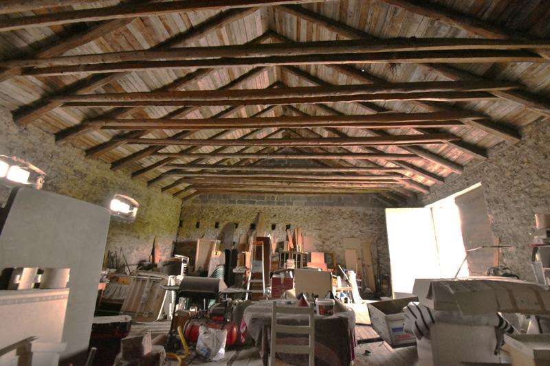 Grange - 160 m² - 2 pièces