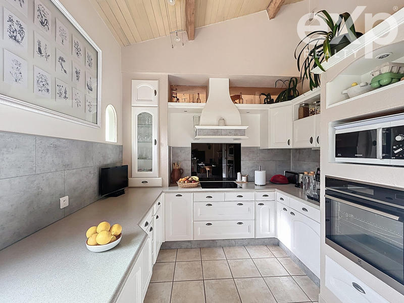 Maison - 177 m² - 5 pièces