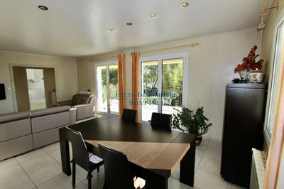 Maison traditionnelle - 135 m² - 5 pièces