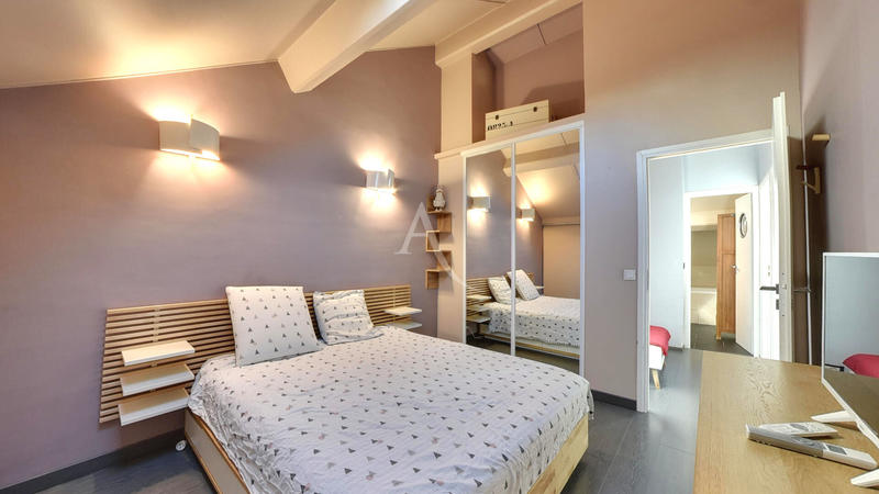 Appartement - 77 m² - 4 pièces