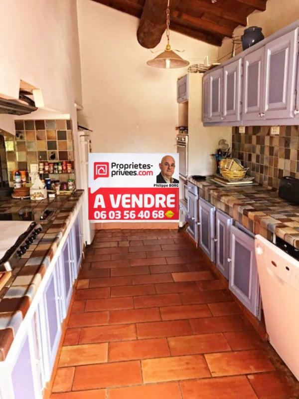 Maison - 298 m² - 11 pièces