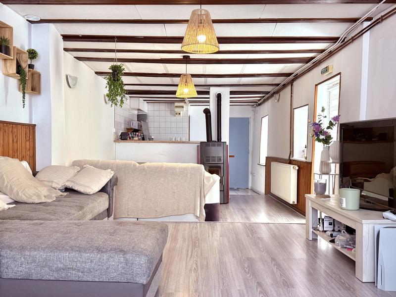 Maison - 101 m² - 6 pièces