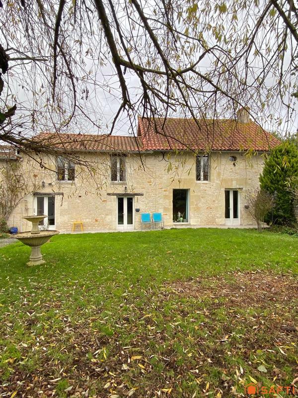 Maison - 200 m² - 12 pièces
