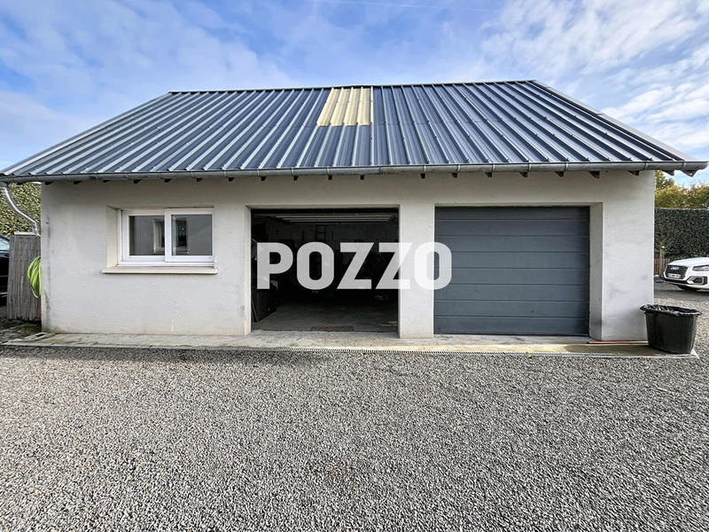 Maison - 215 m² - 6 pièces