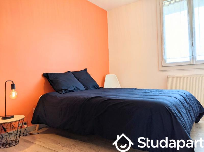 Chambre - 10 m² - 1 pièce