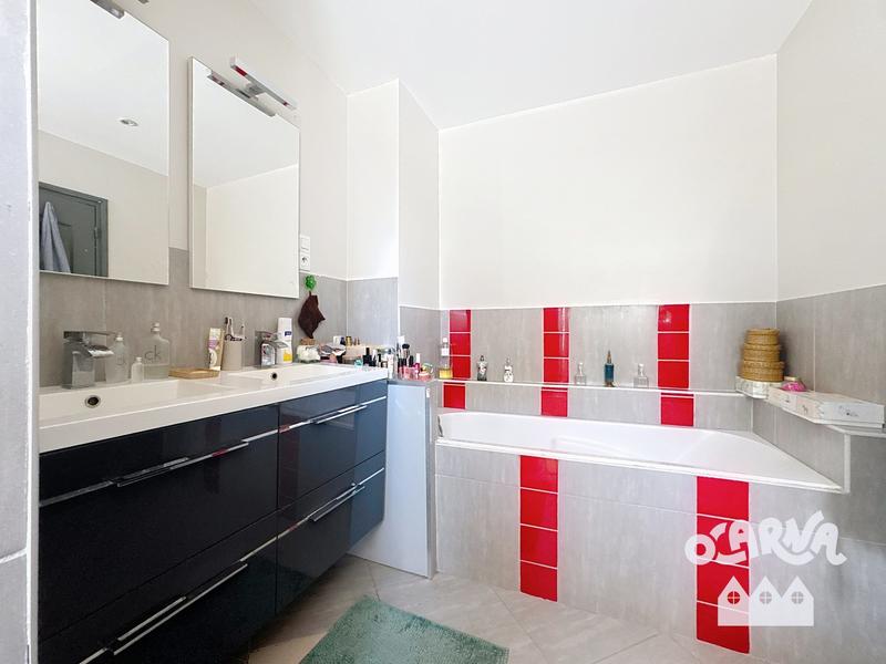 Maison - 88 m² - 3 pièces