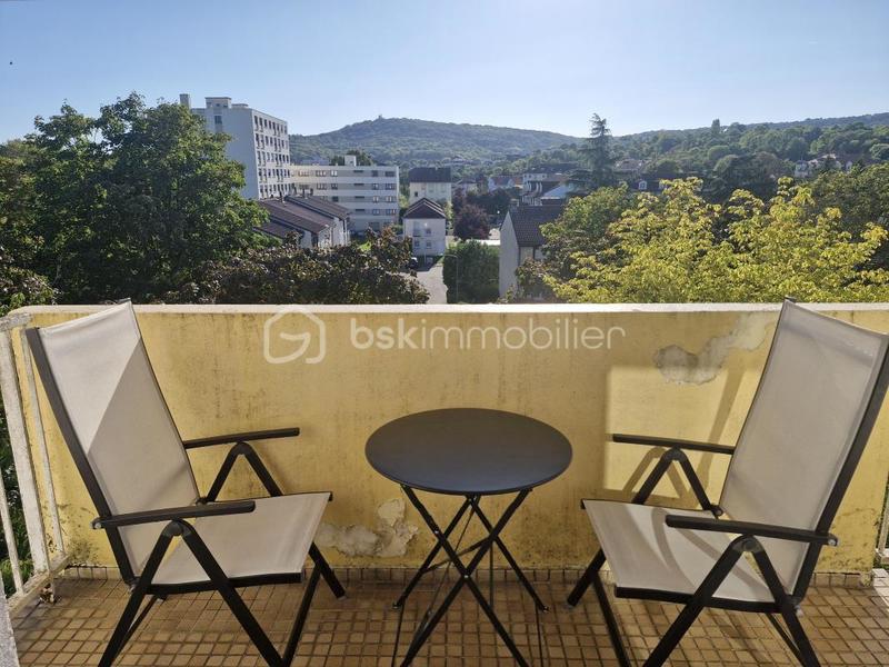 Appartement - 80 m² - 3 pièces