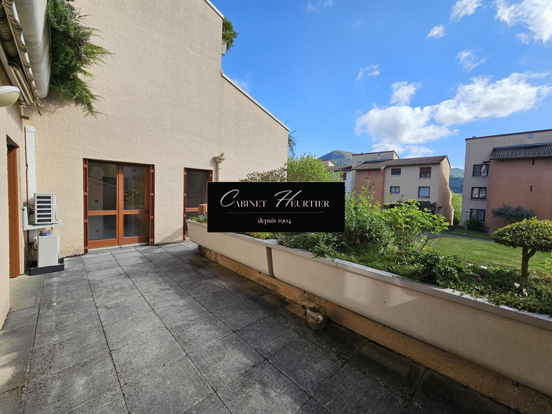 Appartement - 110 m² - 5 pièces