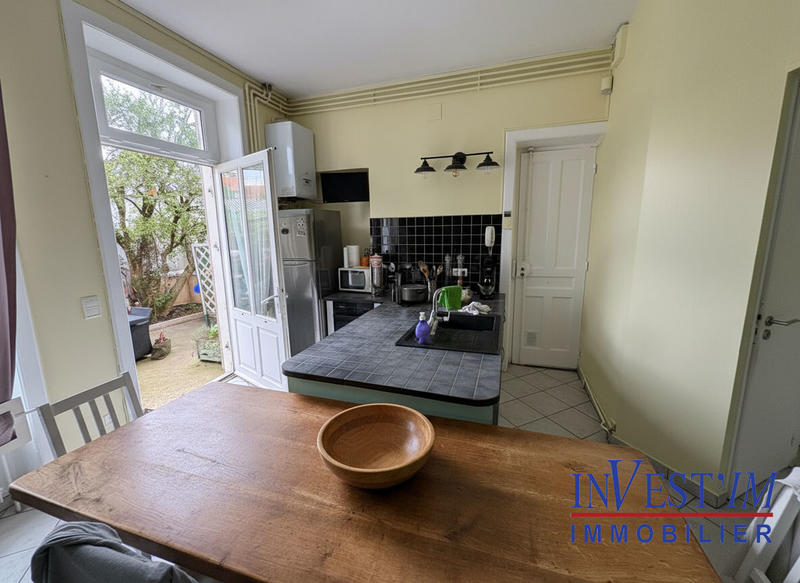 Immeuble - 190 m² - 8 pièces