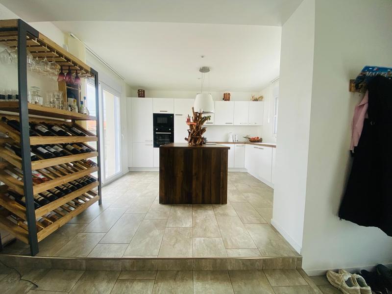 Maison - 108 m² - 4 pièces