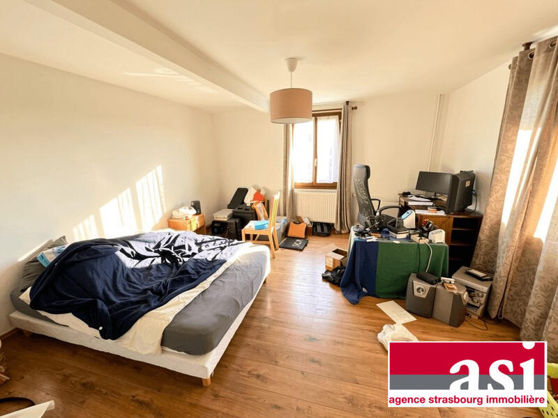 Maison traditionnelle - 117 m² - 4 pièces