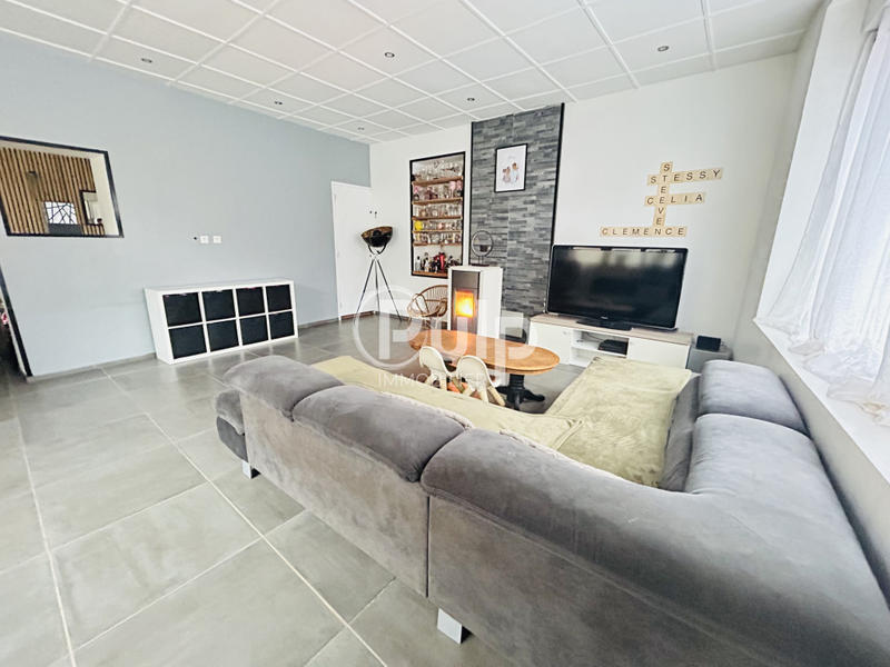 Maison - 160 m² - 9 pièces