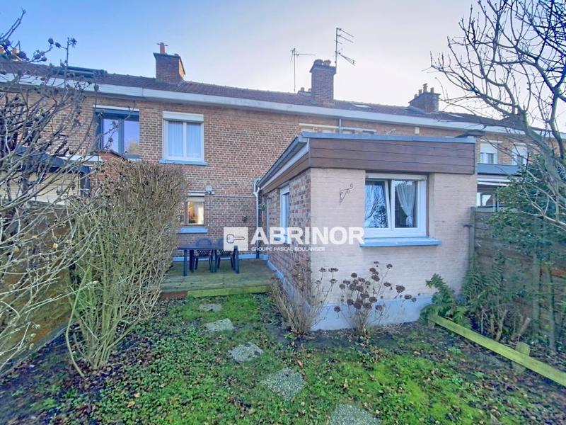 Maison - 85 m² - 5 pièces