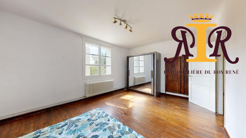 Mas - 252 m² - 11 pièces