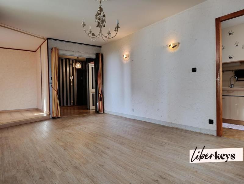 Appartement - 100 m² - 5 pièces