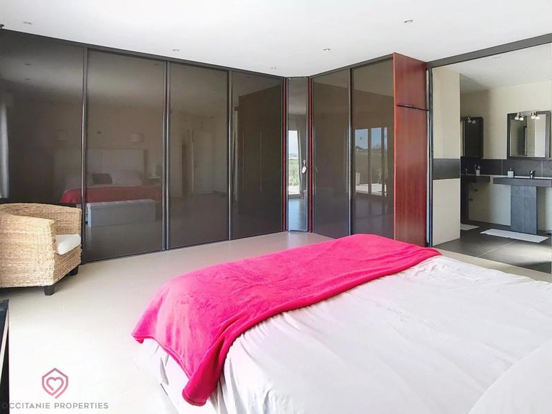 Villa - 205 m² - 7 pièces