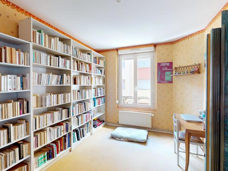 Appartement ancien - 80 m² - 4 pièces