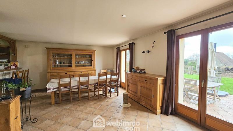 Maison - 140 m² - 5 pièces