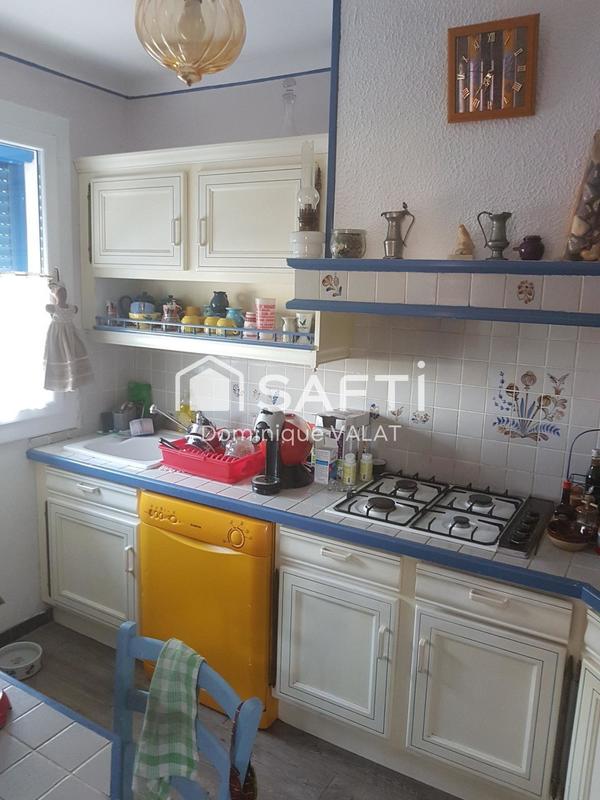 Maison - 230 m² - 7 pièces