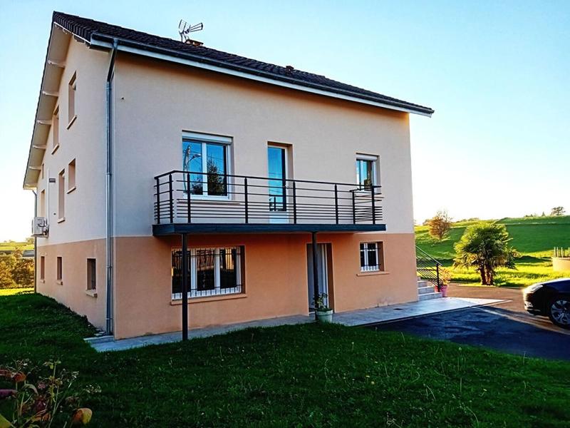 Maison - 258 m² - 10 pièces