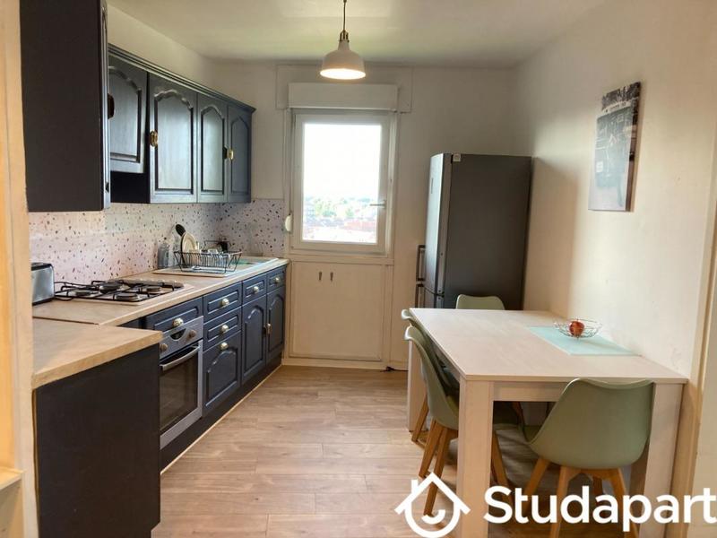 Chambre - 9 m² - 1 pièce