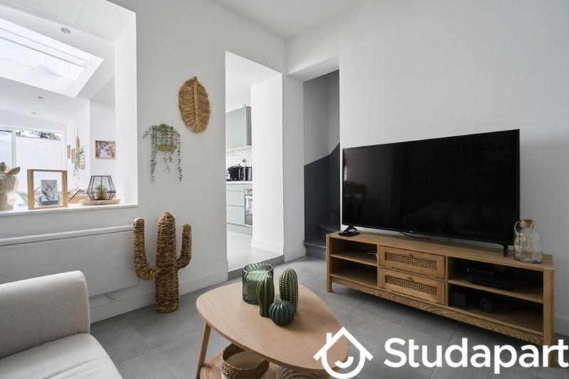 Chambre - 11 m² - 1 pièce