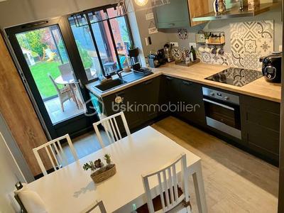 Maison - 121 m² - 5 pièces