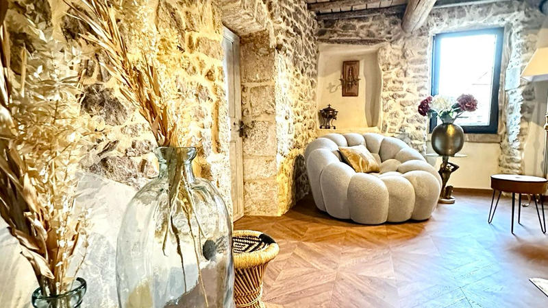 Maison de village - 86 m² - 6 pièces