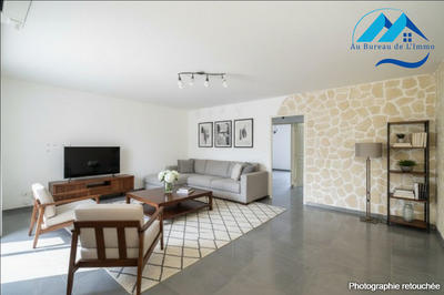 Appartement - 90 m² - 4 pièces