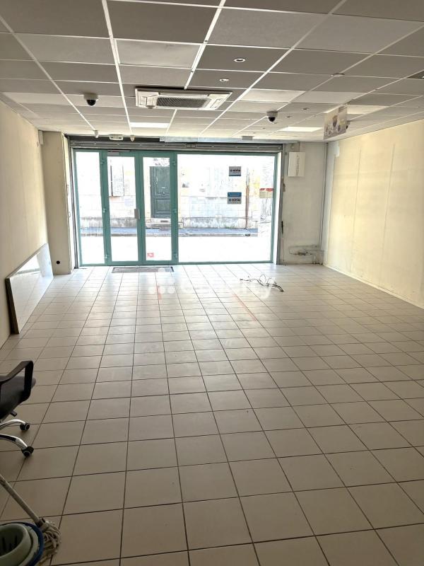 Bureau - 125 m² - 4 pièces