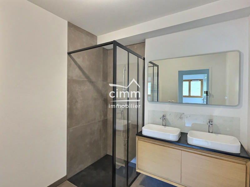 Appartement - 72 m² - 3 pièces