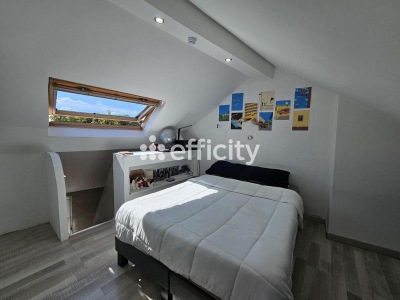 Maison - 97 m² - 4 pièces