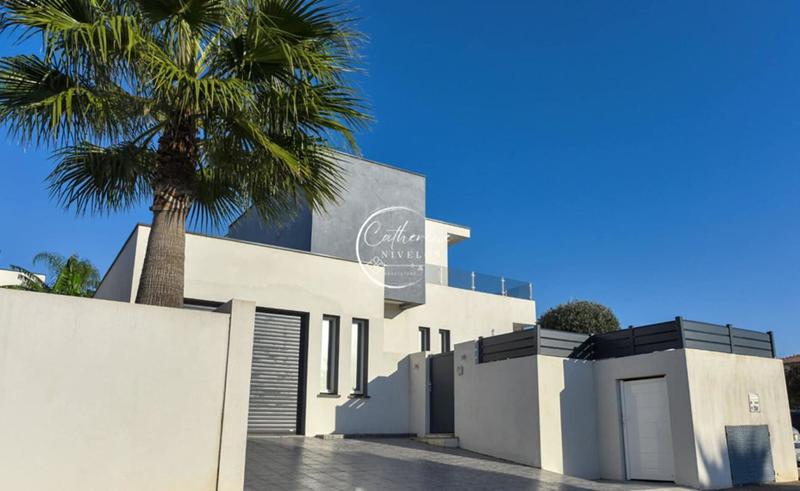 Villa - 200 m² - 7 pièces