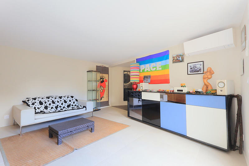 Maison - 357 m² - 8 pièces