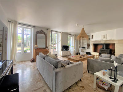 Maison - 168 m² - 8 pièces