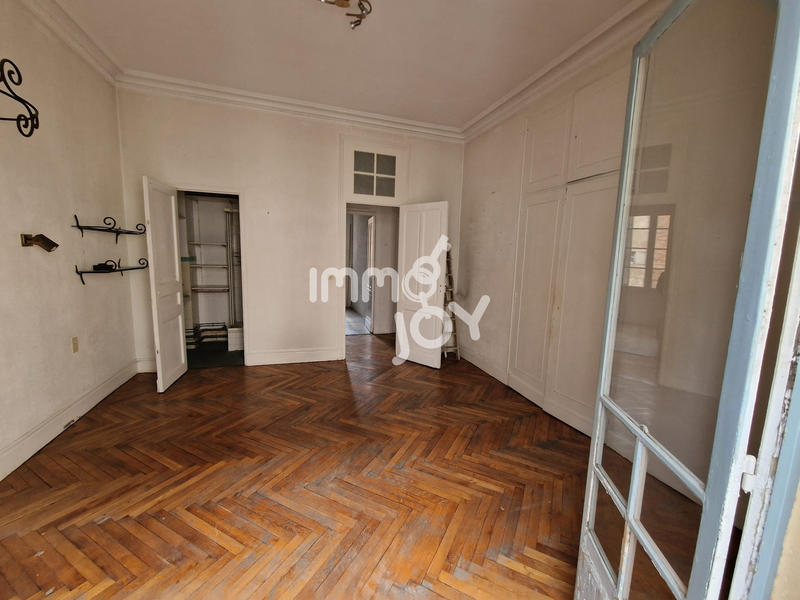 Appartement - 144 m² - 4 pièces