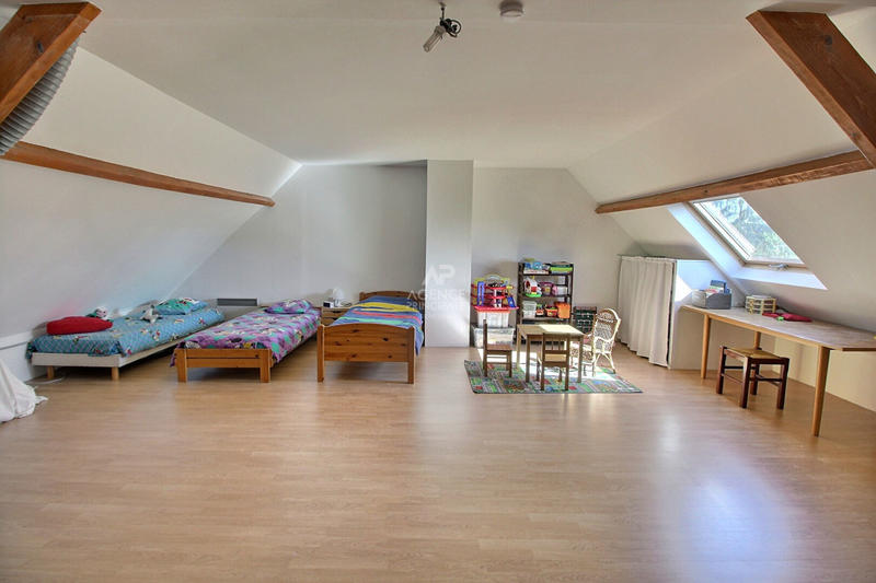 Maison - 158 m² - 7 pièces