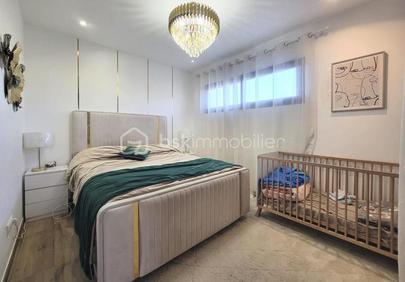 Villa - 141 m² - 5 pièces